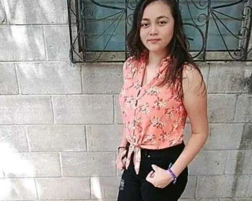 Adolescente de 14 a&ntilde;os