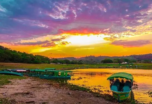 Lago de Suchitl&aacute;n
