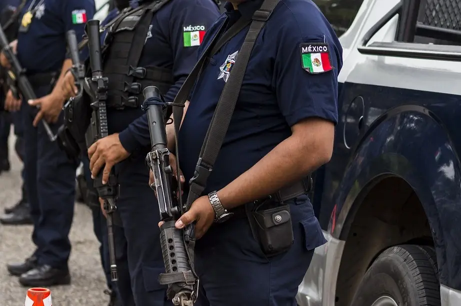 Polic&iacute;as de M&eacute;xico