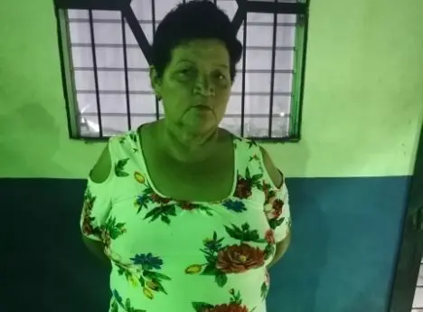 Vend&iacute;a armas hechizas