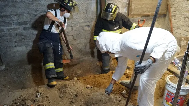 Escena de cementetio clandestino M&eacute;xico