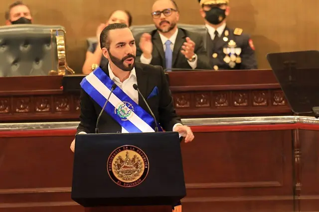 Bukele cadena nacional