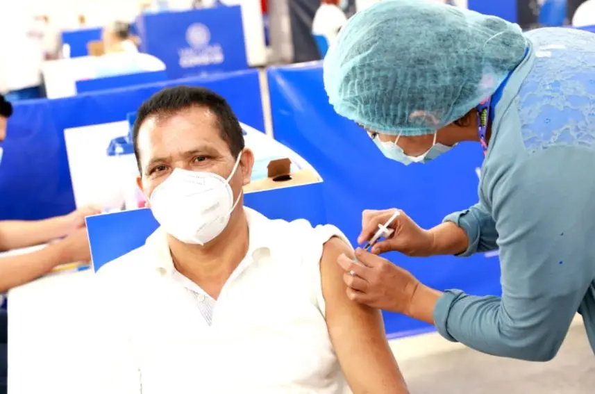 Vacunaci&oacute;n para mayores de 35 a&ntilde;os