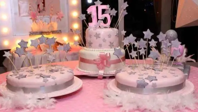 Le celebran los 15 a&ntilde;os