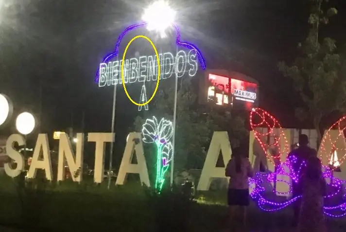 Retiran r&oacute;tulo en Santa Ana