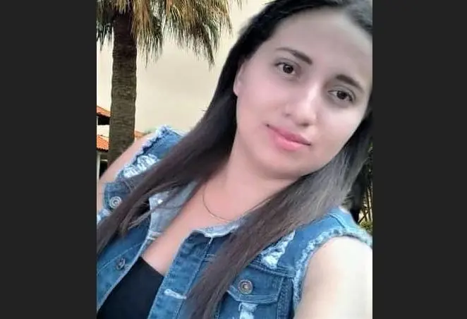 Le cay&oacute; un rayo