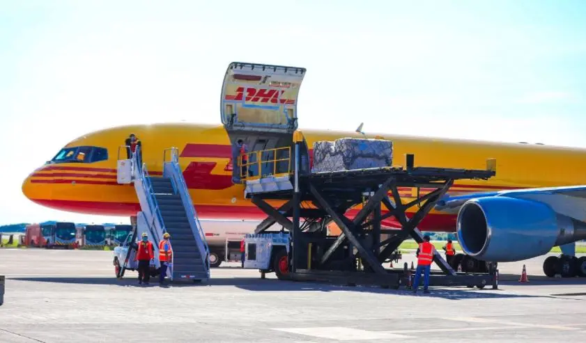 M&aacute;s vacunas a El Salvador