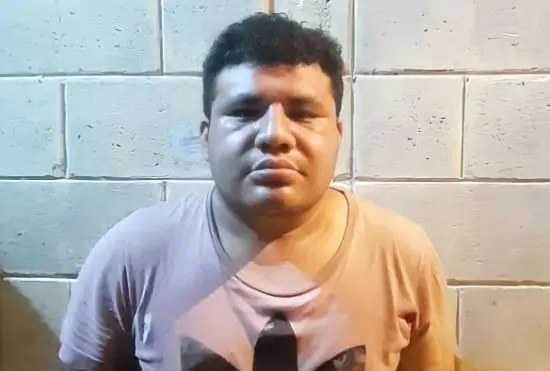 Pornogr&aacute;fico en Apopa