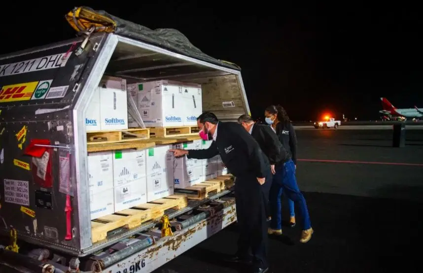 M&aacute;s vacunas de Pfizer