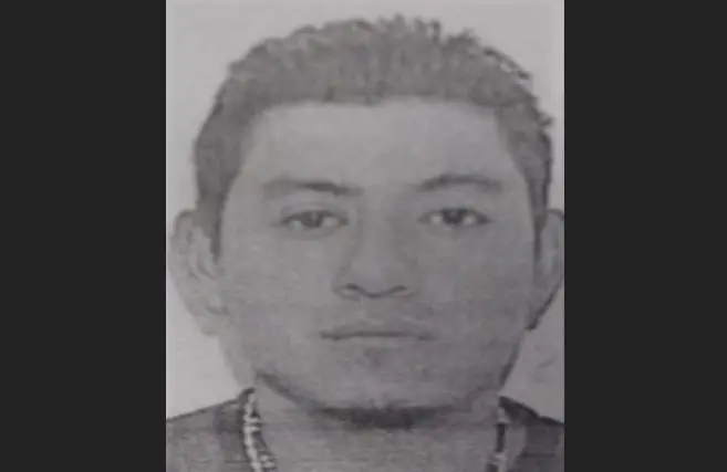 Viol&oacute; a dos hermanas