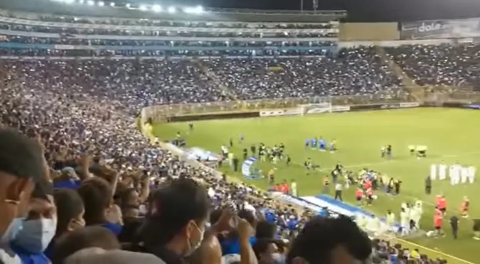 Afici&oacute;n en el Cuscatl&aacute;n