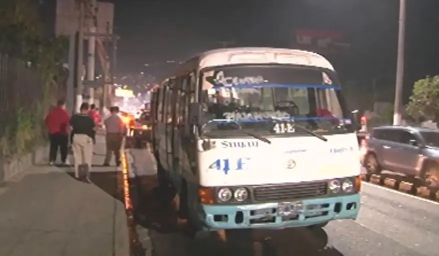 Microb&uacute;s de la 41-E