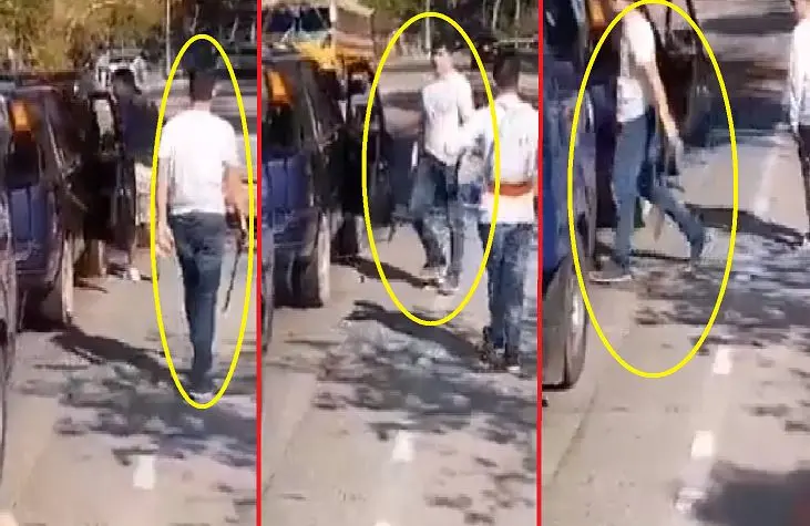 Le sac&oacute; el machete