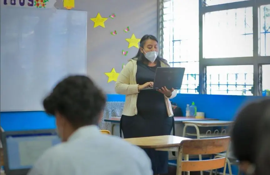 Escuelas p&uacute;blicas