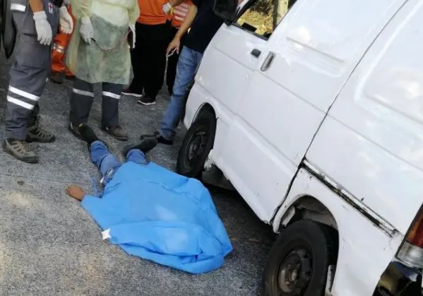 Mec&aacute;nico fallece de un infarto en blvd Monse&ntilde;or Romero