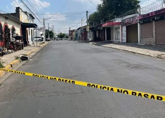 Polic&iacute;a de turismo asesinado en Santa Ana