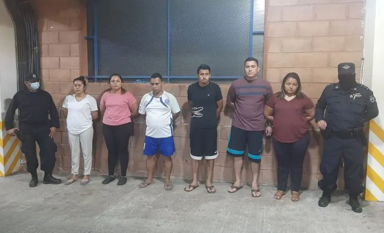 Hurto en Le Caf&eacute;