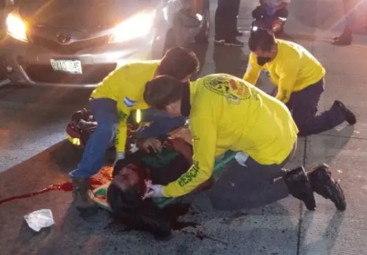 Intent&oacute; cruzar la calle en la Alameda Juan Pablo II