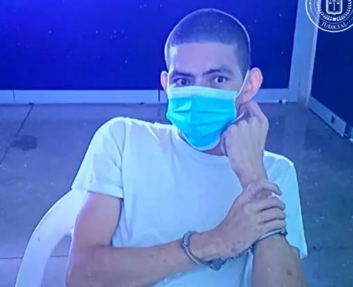 Seis a&ntilde;os de prisi&oacute;n por transportar droga en bols&oacute;n