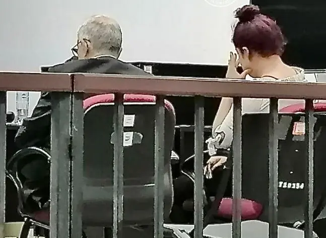 Extorsion&oacute; con $25