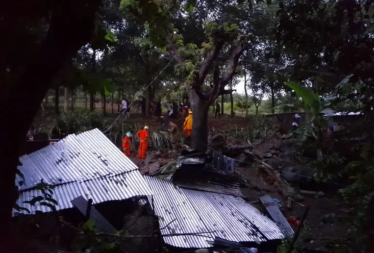 Joven de 18 a&ntilde;os muere soterrado