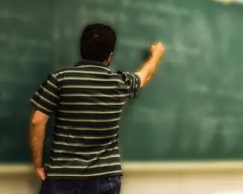 Maestro de matem&aacute;ticas