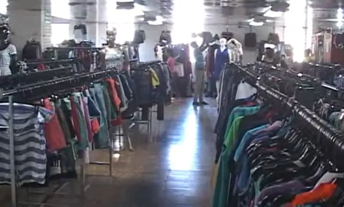 Shopping Center Los H&eacute;roes