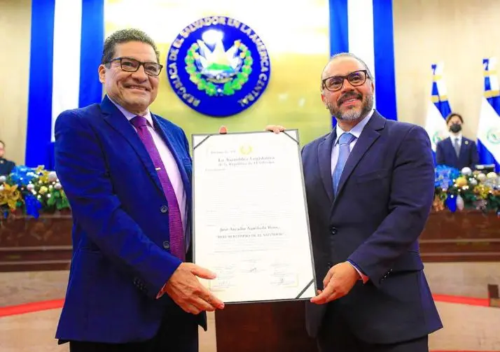 Jhose Lora hijo merit&iacute;simo