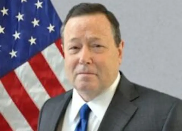 EMBAJADOR WILLIAM H DUNCAN- USA