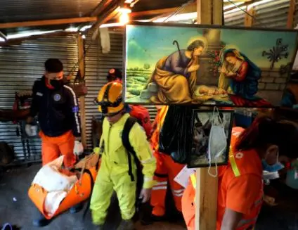 Auxilian a hombre de 70 a&ntilde;os