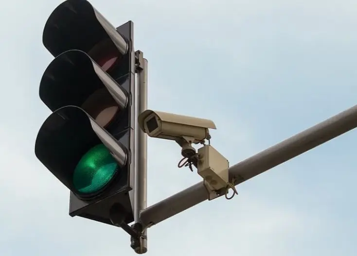 Sem&aacute;foros y c&aacute;maras