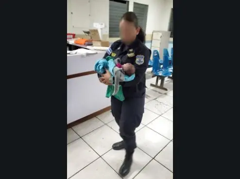 Reci&eacute;n nacida abandonada en Apopa