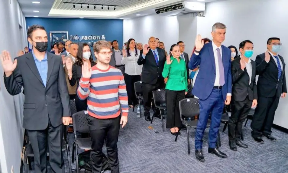 Otros nuevos salvadore&ntilde;os