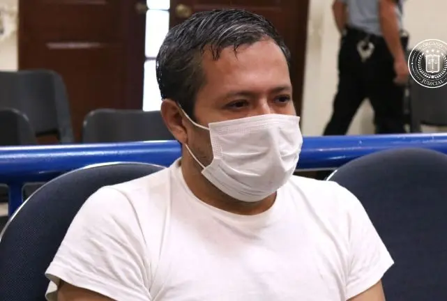 Priv&oacute; a su familia