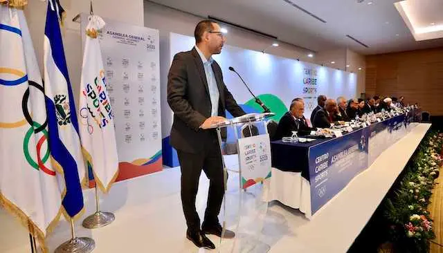 Yamil-Bukele-INDES-Asamblea-de-Centro-Caribe-Sports-22062023_02