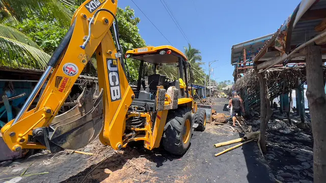 MAG APOYO PESCADORES POR OLEAJE