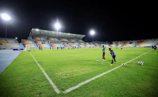Selecta entrena en el M&aacute;gico Gonz&aacute;lez