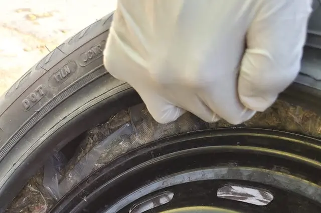 Roberto Eduardo Salazar del Cid, guatemalteco, droga en llanta de repuesto