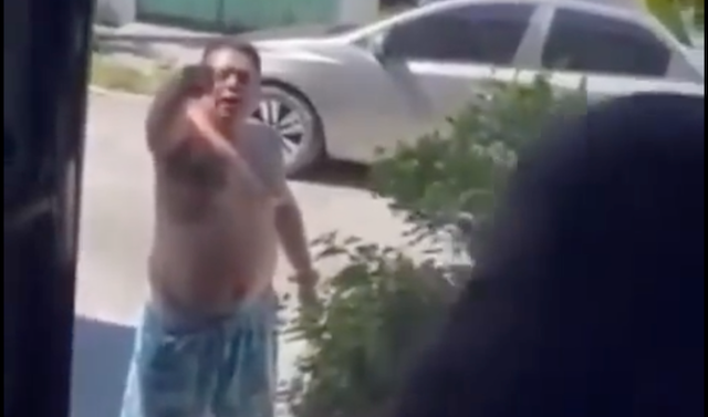 Vecino amenazas colonia Las Orqu&iacute;deas Apopa 19-10-2023