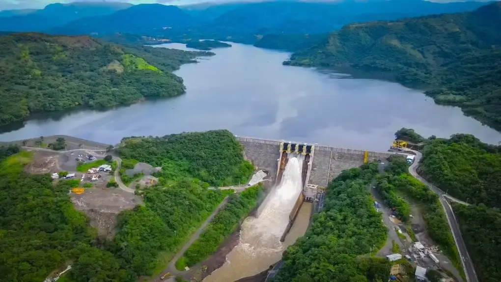 CENTRAL HIDROELECTRICA  3 DE FEBRERO-CEL