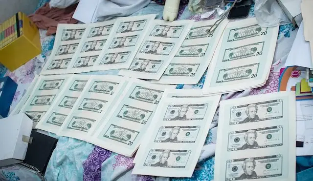 Falsificadores de billetes