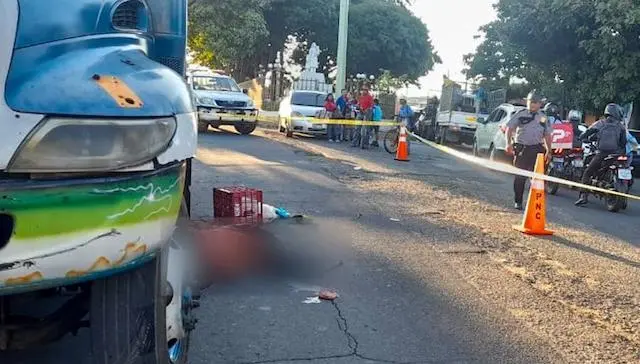 Atropellado autobús ruta 218 Santa Ana