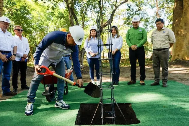 Primera Piedra Centro Logístico de Bioseguridad Aeroportuaria