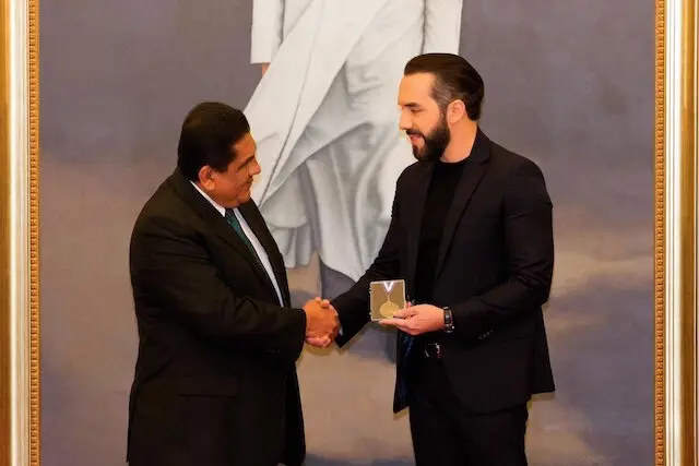 Nayib Bukele y presidente de Fesiara