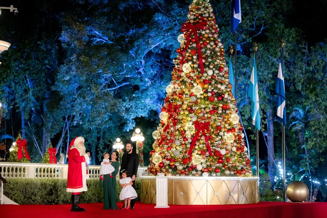 Bukele Navidad 2024 3