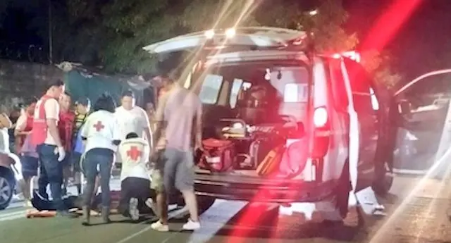 Muere persona tras caer de la cama de un pick up en Apopa 12-01-2025