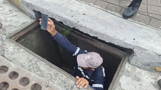 IPhone encontrado en alcantarilla del Paseo El Carmen