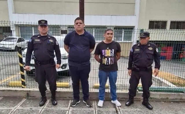 José María Landaverde Callejas y Carlos Fernando Vaquero, nicaragüense, receptación y hurto