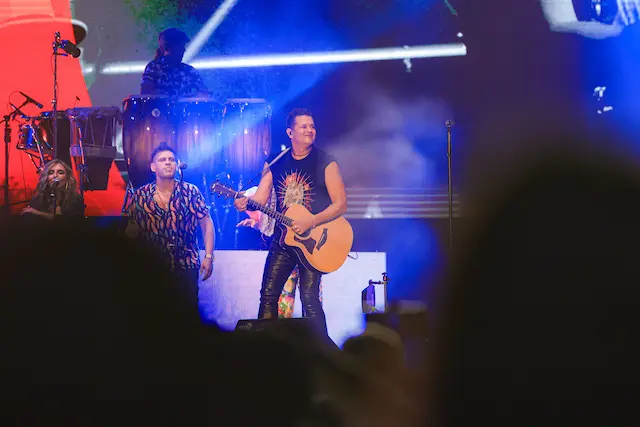 CARLOS VIVES-DAVIVIENDA