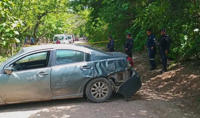 Fallecido al volcar vehículo en Suchitoto, Cuscatlán, 01-06-2025